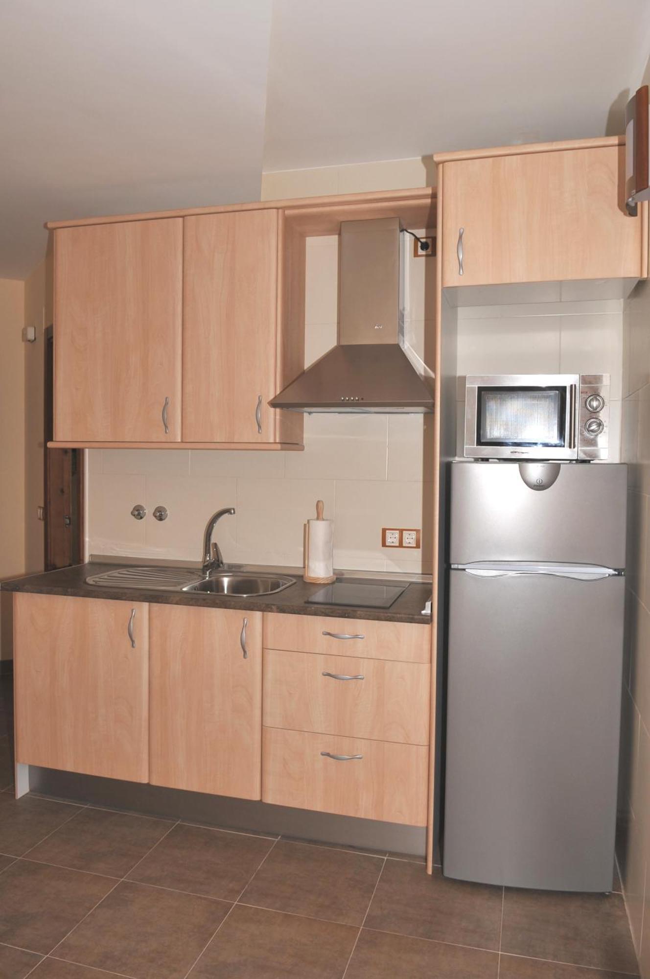 Edificio Reyes Appartement La Adrada Buitenkant foto